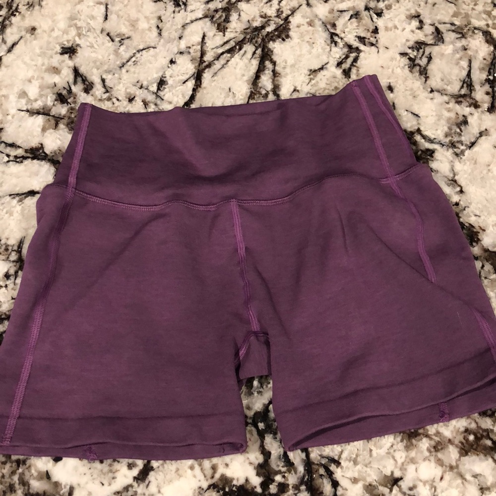 Alphalete Revival R6 Shorts Ultra Violet